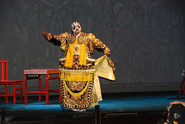Ciudad Prohibida, Ópera de Beijing y Una Olla Estúpida - China milenaria (20)